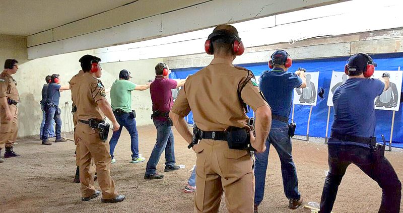 Juízes de Maringá e região aprovam novo curso de tiro ofertado pela AMAPAR